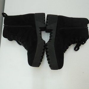 Black Faux Suede Lug Sole Platform Women's Size 10 lace up front Boot